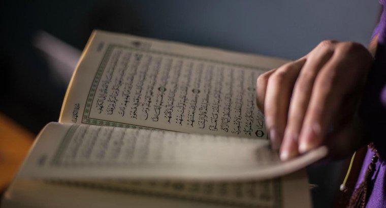 Ai đã viết Kinh Qur'an?
