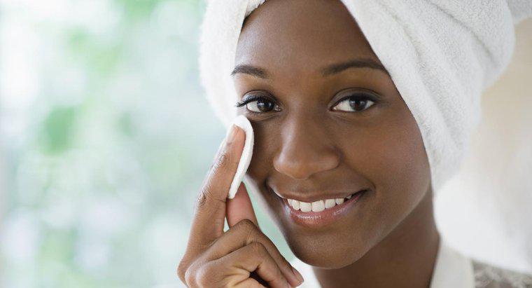 Kem dưỡng ẩm tốt nhất cho da mặt của bạn là gì?