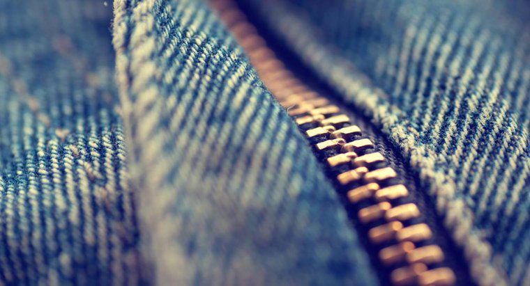 Làm thế nào để bạn làm cho quần jean chặt chẽ hơn?