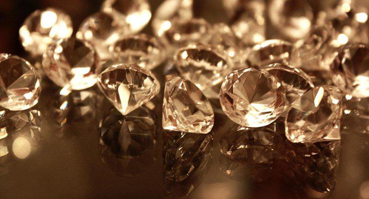 Làm thế nào để bạn xác định kim cương thô?