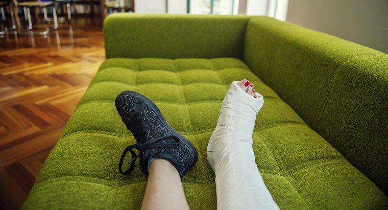 Điều gì có thể gây ra đau chân nghiêm trọng?