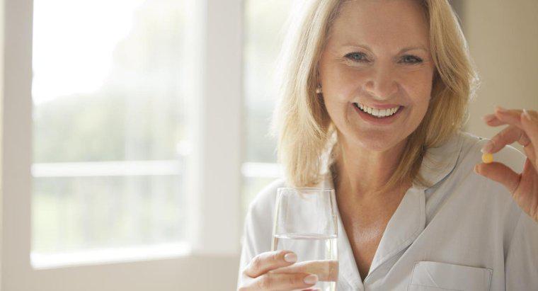 Vitamin tổng hợp tốt nhất cho phụ nữ trên 40 tuổi là gì?