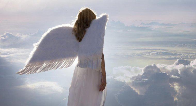 Sự khác biệt giữa Thiên thần và Tổng lãnh thiên thần là gì?