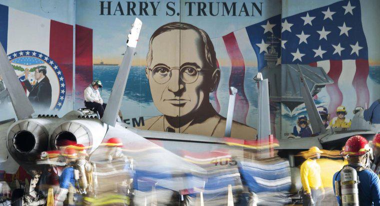 Một số sự thật thú vị về Harry S. Truman là gì?
