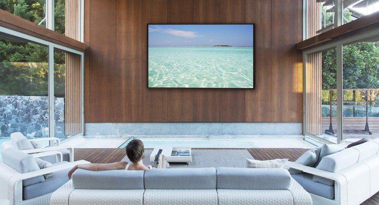 Sự khác biệt giữa Smart TV và TV thông thường là gì?