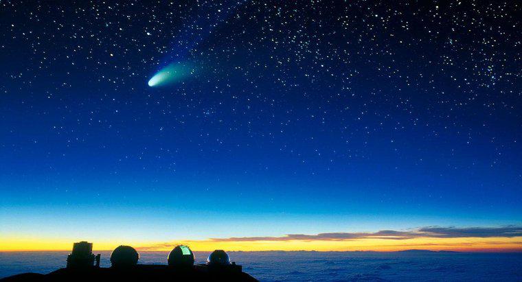 Sao chổi di chuyển nhanh như thế nào?