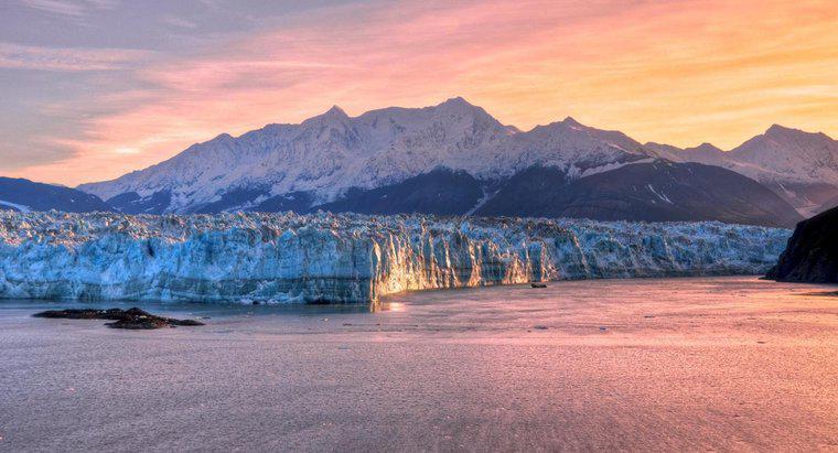Một số sự thật thú vị về sông băng Hubbard là gì?