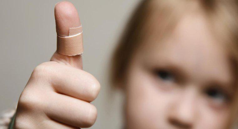 Ai đã phát minh ra Band-Aid?