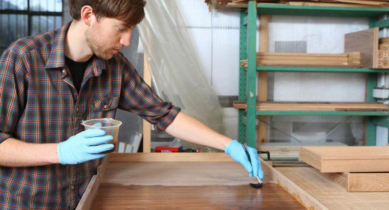 Làm thế nào để bạn sửa chữa lại đồ nội thất bằng gỗ ép?