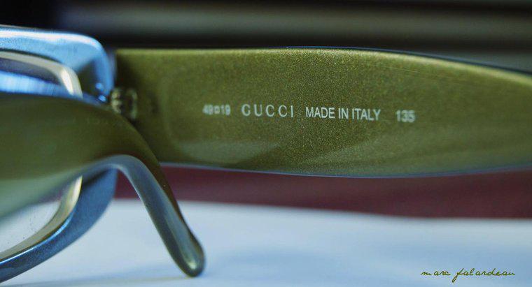 Làm thế nào để bạn kiểm tra số sê-ri của Gucci?