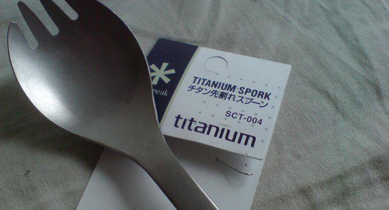 Titanium là màu gì?