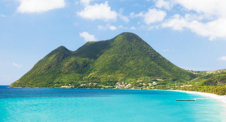 Có bao nhiêu hòn đảo trong vùng biển Caribê?