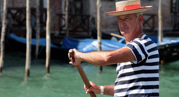 Nước sâu bao nhiêu ở Venice, Ý?