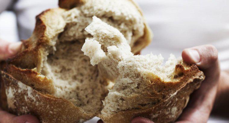 Các chất dinh dưỡng được tìm thấy trong bánh mì là gì?