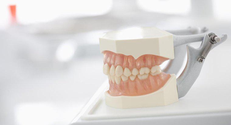 Bạn có thể sử dụng keo siêu dính để sửa chữa răng giả không?