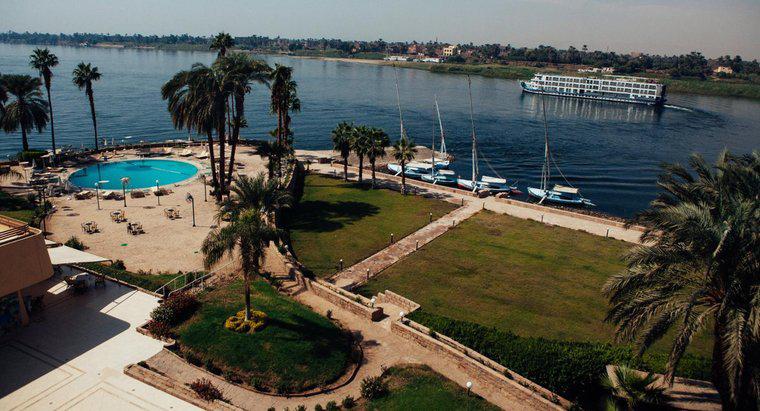 Sông Nile bao nhiêu tuổi?
