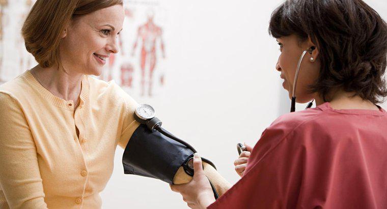 Các dấu hiệu của bệnh cao huyết áp là gì?