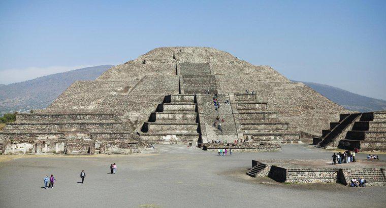 Nền văn minh Aztec bắt đầu khi nào?