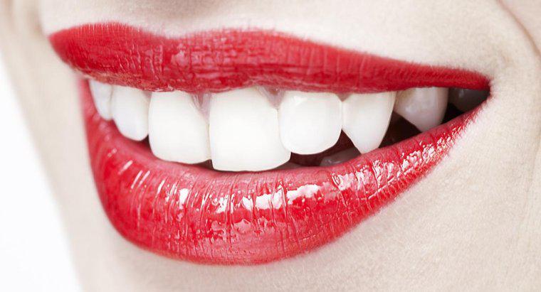 Một số biện pháp khắc phục tại nhà tốt để làm trắng răng là gì?