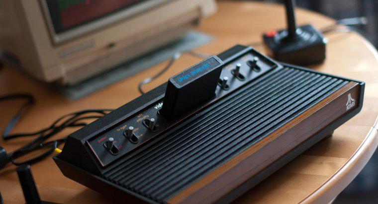 Atari ra mắt vào năm nào?