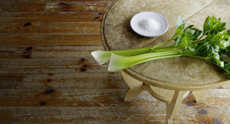 Một chất thay thế thích hợp cho muối cần tây là gì?