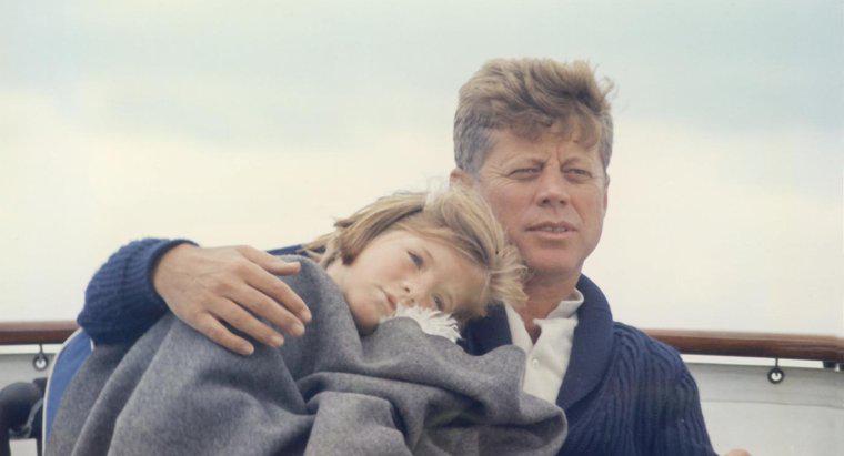 Tại sao John F. Kennedy nổi tiếng?