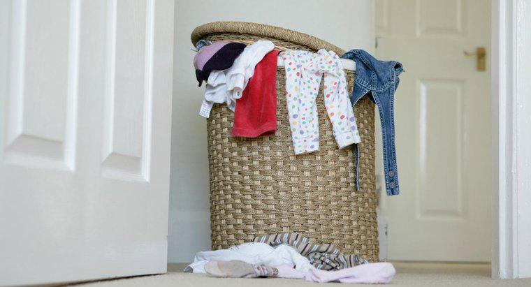 Làm thế nào để bạn loại bỏ mùi hôi từ đồ giặt?