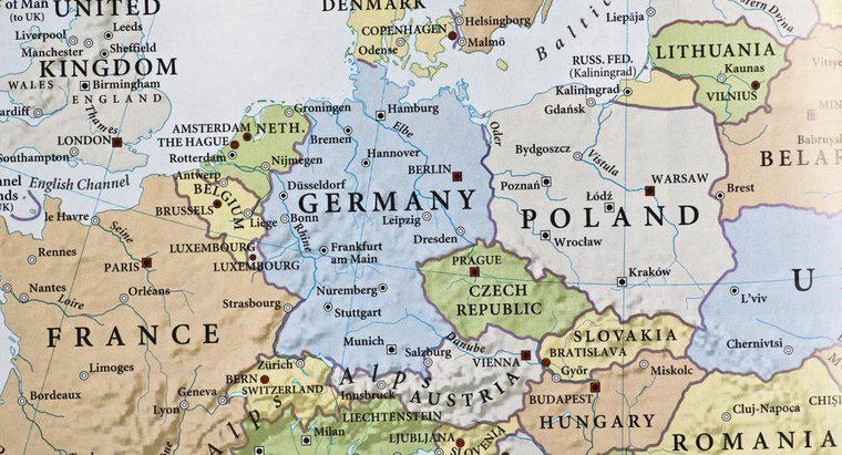 Quốc gia lớn nhất ở Tây Âu là gì?
