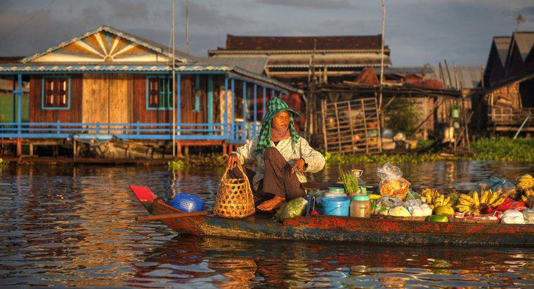 Làm thế nào để mọi người kiếm sống ở Campuchia?