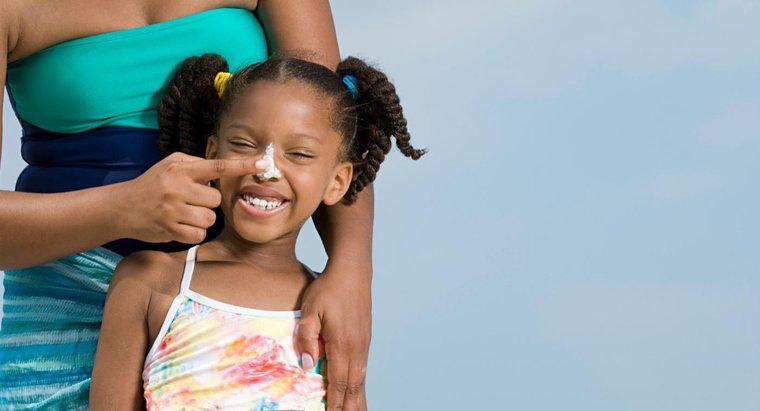 Kem chống nắng tốt nhất cho người Mỹ gốc Phi là gì?