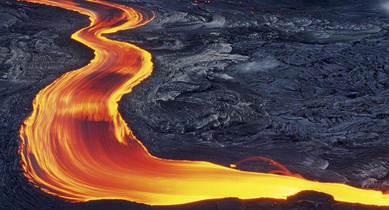 Sự khác biệt giữa Magma và Lava là gì?