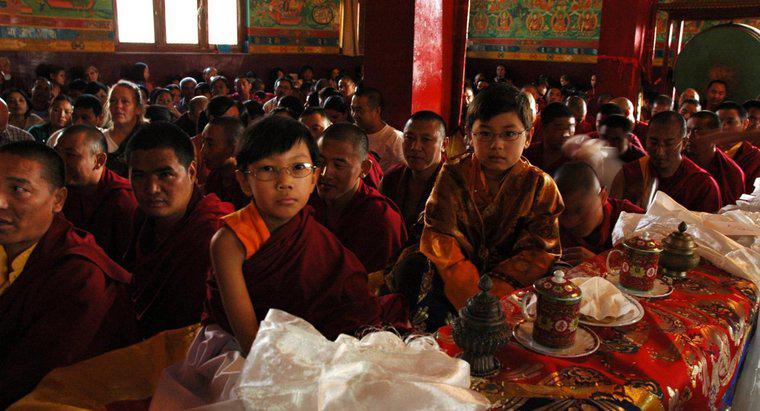Truyền thống ngày nay của Phật giáo là gì?