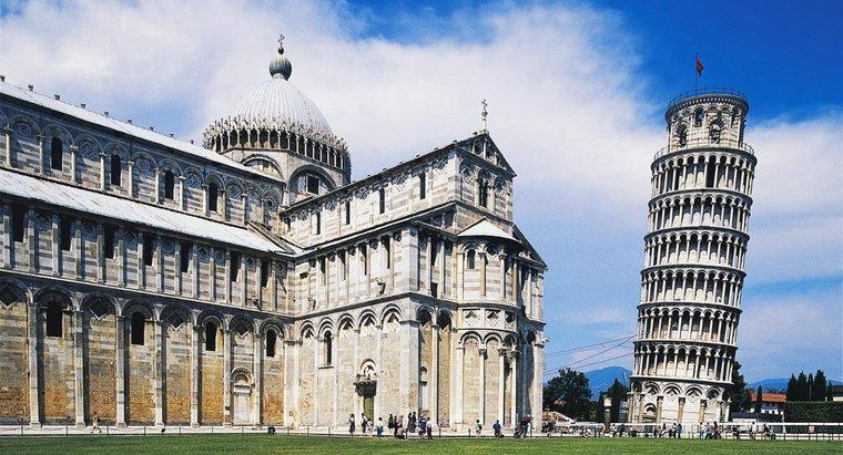 Tháp nghiêng Pisa ở đâu, và nó sẽ sụp đổ?