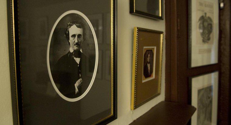 Edgar Allan Poe có cắt tai không?