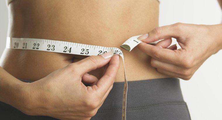 Phụ nữ có thể xác định cân nặng khỏe mạnh theo chiều cao và tuổi như thế nào?