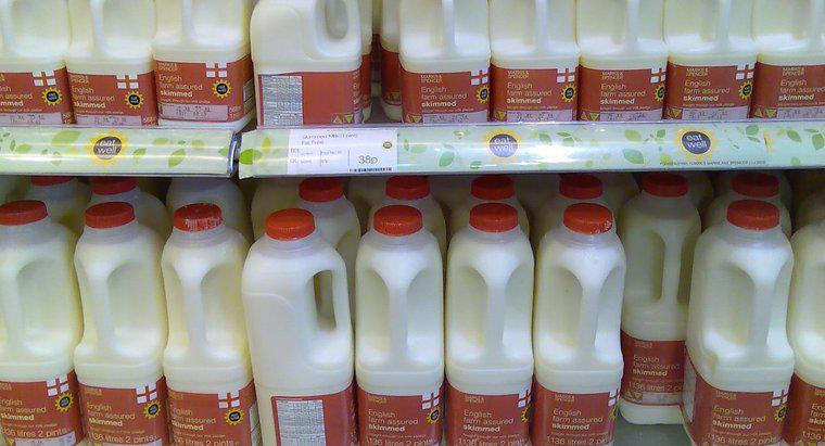 Điều gì xảy ra khi uống phải sữa bị hư?