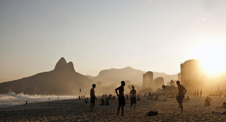 Tháng nào được coi là mùa hè ở Brazil?