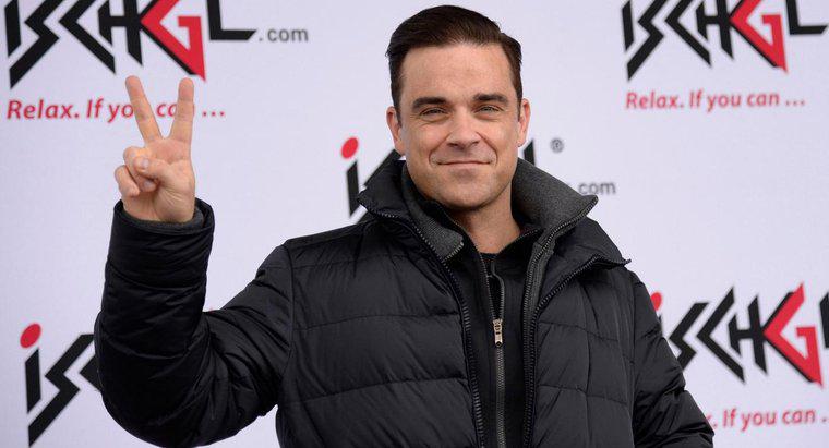 Hình xăm của Robbie Williams có ý nghĩa gì?