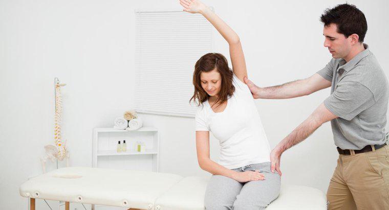 Một số nguyên nhân có thể gây ra đau xương sườn ở phụ nữ là gì?