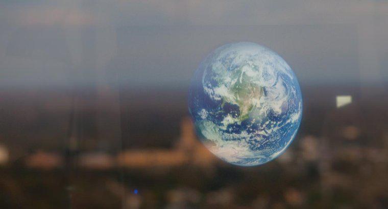 Tại sao Chế độ xem Toàn cầu của Trái đất khác với Chế độ xem Bản đồ?
