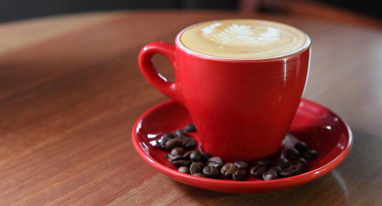Tại sao Caffeine khiến bạn đi tiểu nhiều hơn?