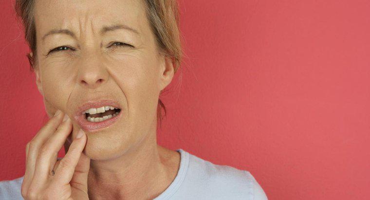 Điều gì có thể gây ra đau răng khi cắn xuống?