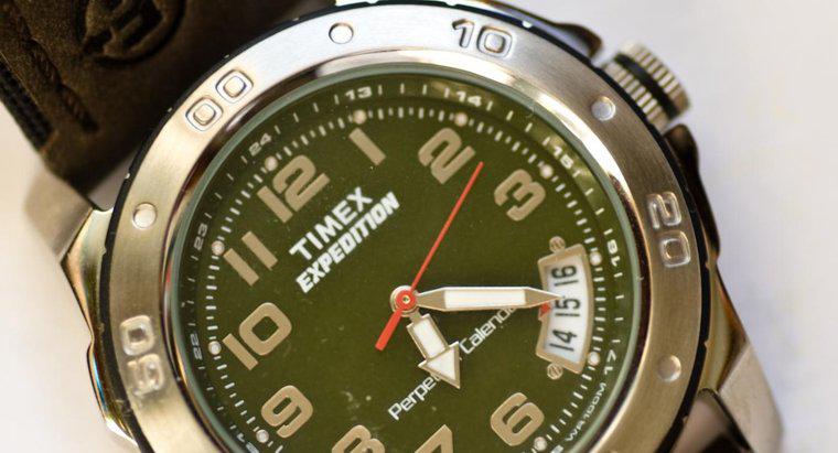 Bạn đặt đồng hồ thể thao Timex 1440 như thế nào?