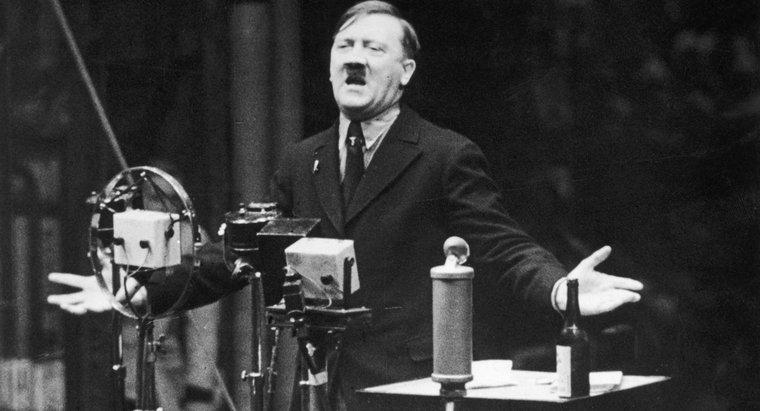 Chiều cao của Adolf Hitler là bao nhiêu?